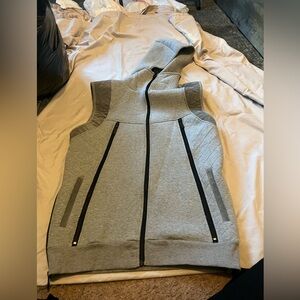 Unknown Vestiges Grey